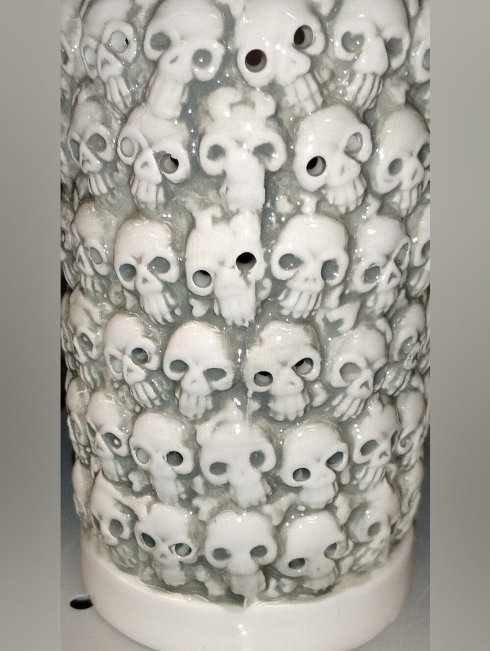 Skull Pattern Ceramic Vase in White and Gray